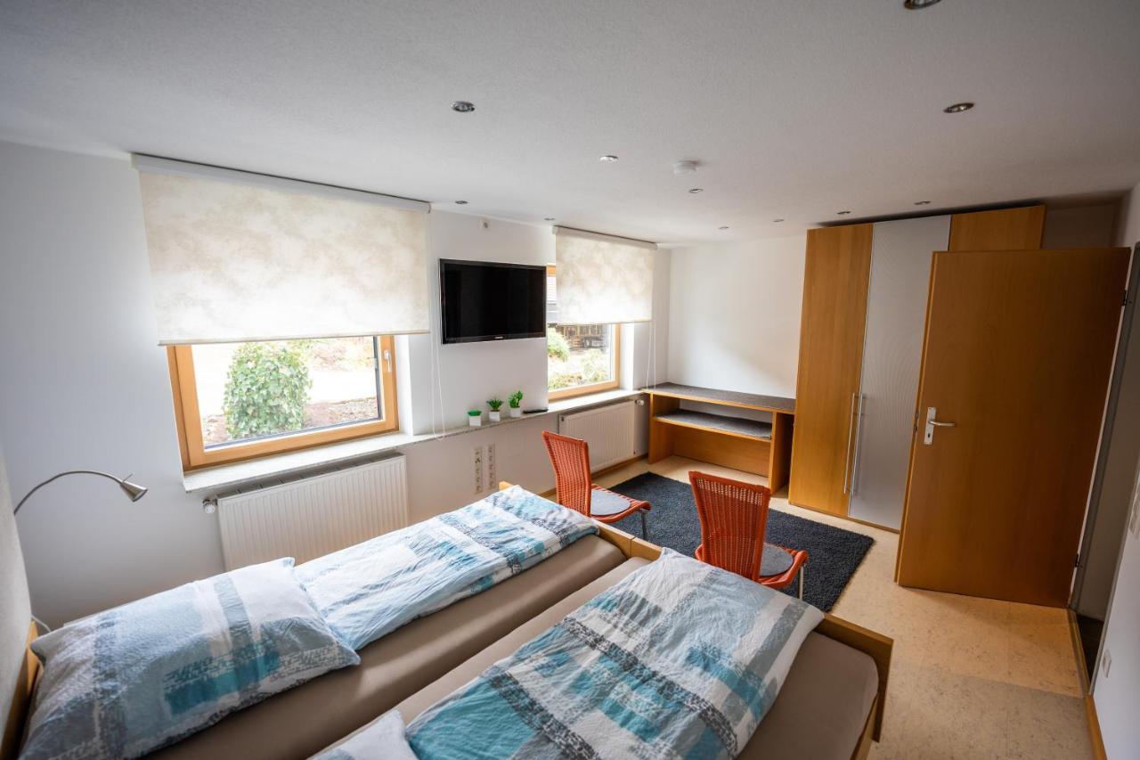 Laendliche 2-Zimmer Wohnung Бад-Дитценбах Экстерьер фото